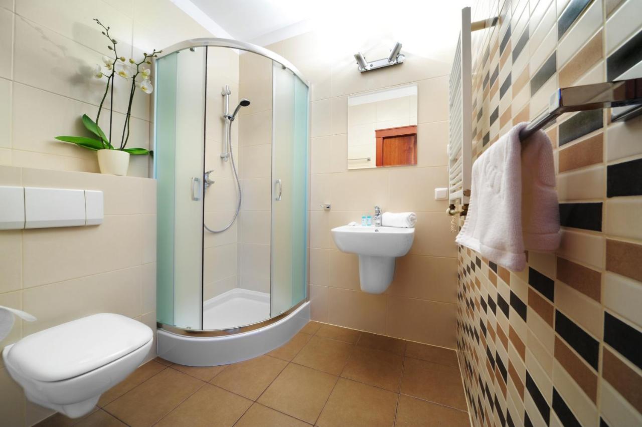 Hotel T&T Poznań Rum bild